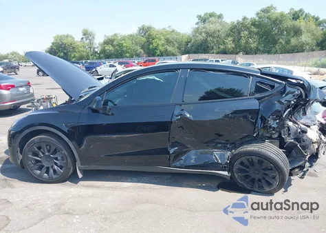 2022 Tesla Model Y Long Range Dual Motor All-Wheel Drive from USA, damaged, VIN 7SAYGDEE6NA008977